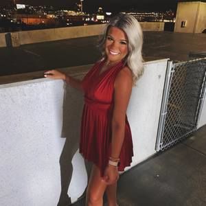 Meet your Posher, Nicole